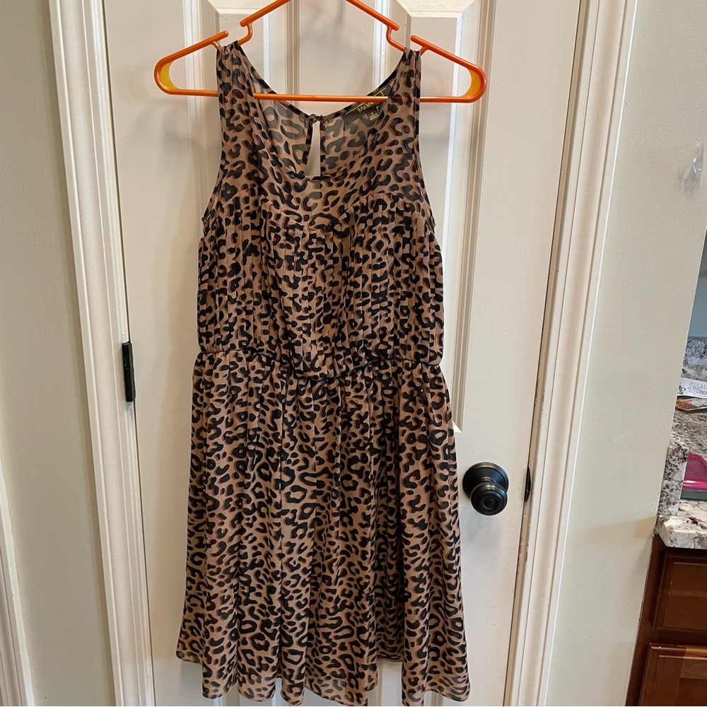Leopard Print Sleeveless Dress